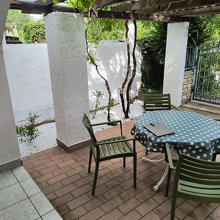 Villa 2 Swans Peroj Exterior foto